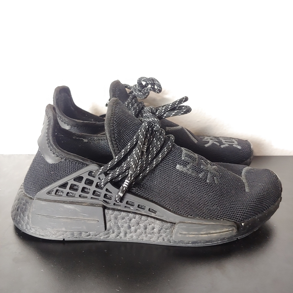 AUTHENTIC ADIDAS X PHARRELL HUMAN RACE NMD  "BLACK"  SHOES MEN'S US 5.5